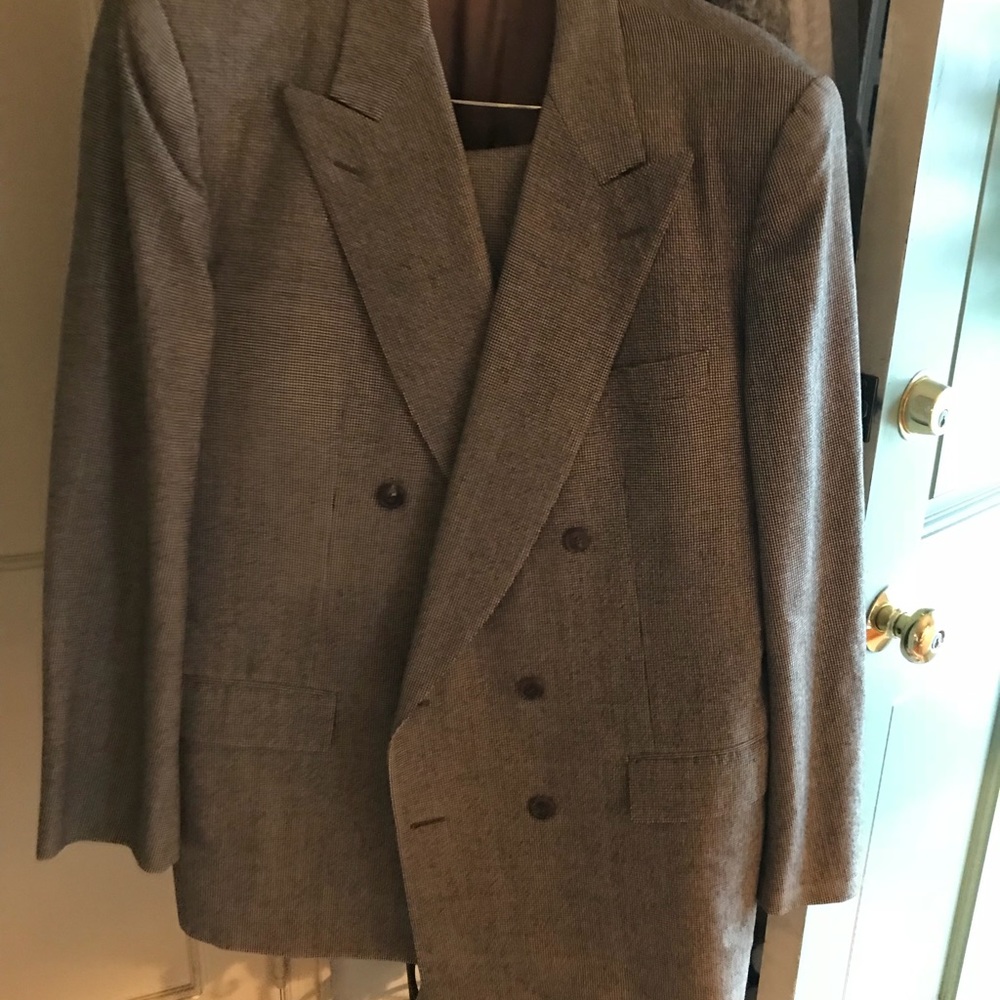 Men’s suit